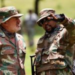 Les criminels utilisant des équipements de combat risquent cinq ans de prison, prévient la SANDF