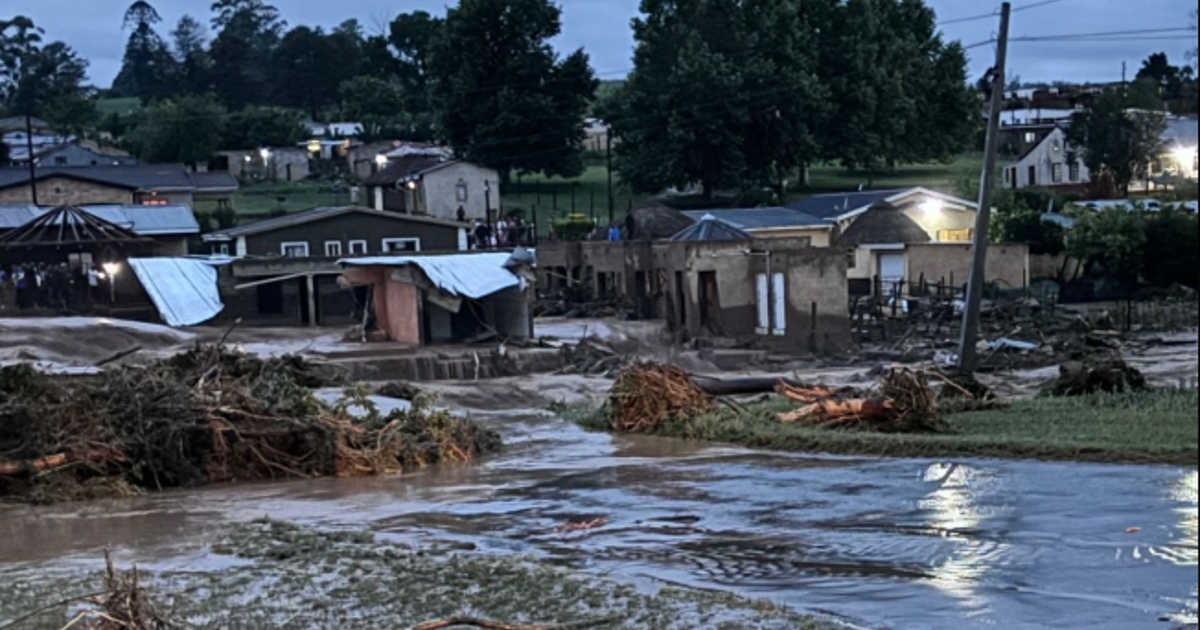 Au moins trois personnes emportées par les inondations du KZN