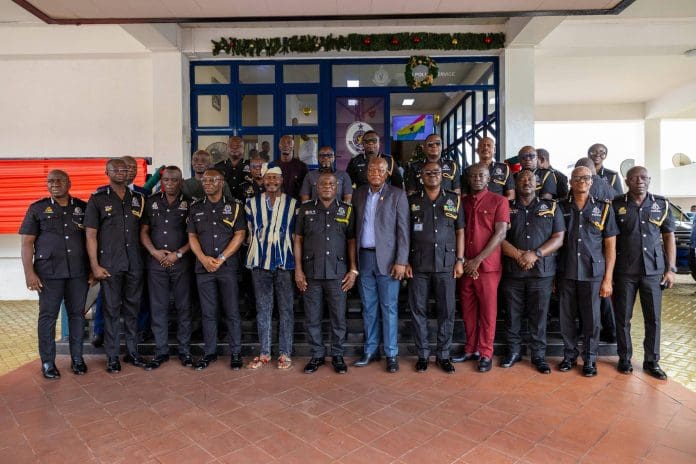 Igp promeut des officiers supérieurs de police pour service distingué
