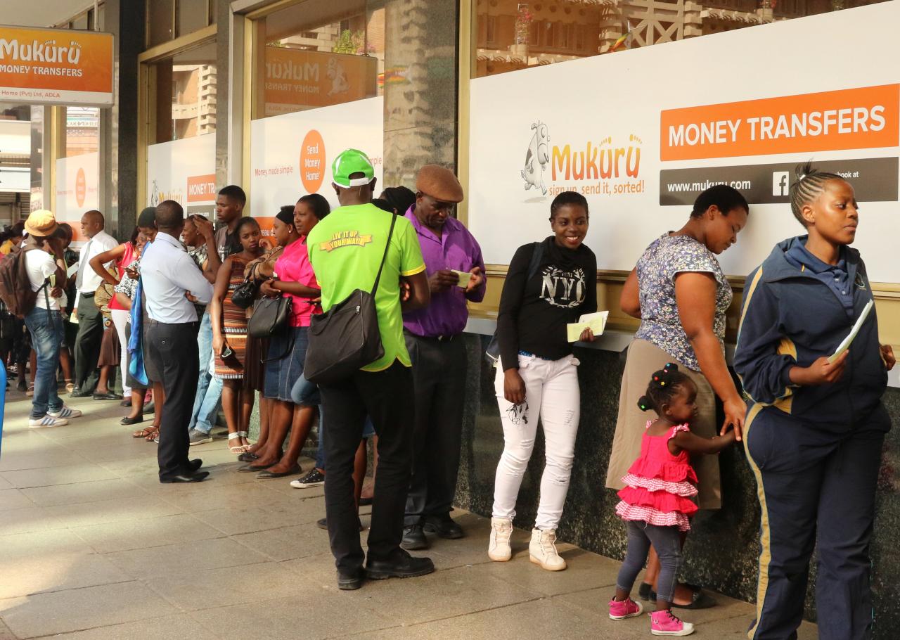 Les envois de fonds de la diaspora zimbabwéenne dépassent 880 millions de dollars en cinq mois