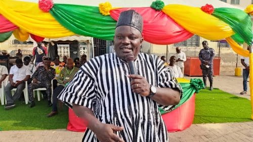 MCE d'Efutu, Révérend Atta Mensah