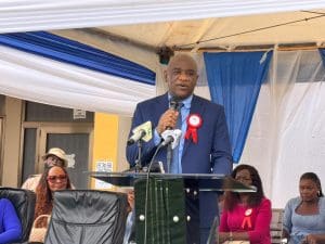 Fondateur et PDG de Love Without Walls Dr Hartford Dawson