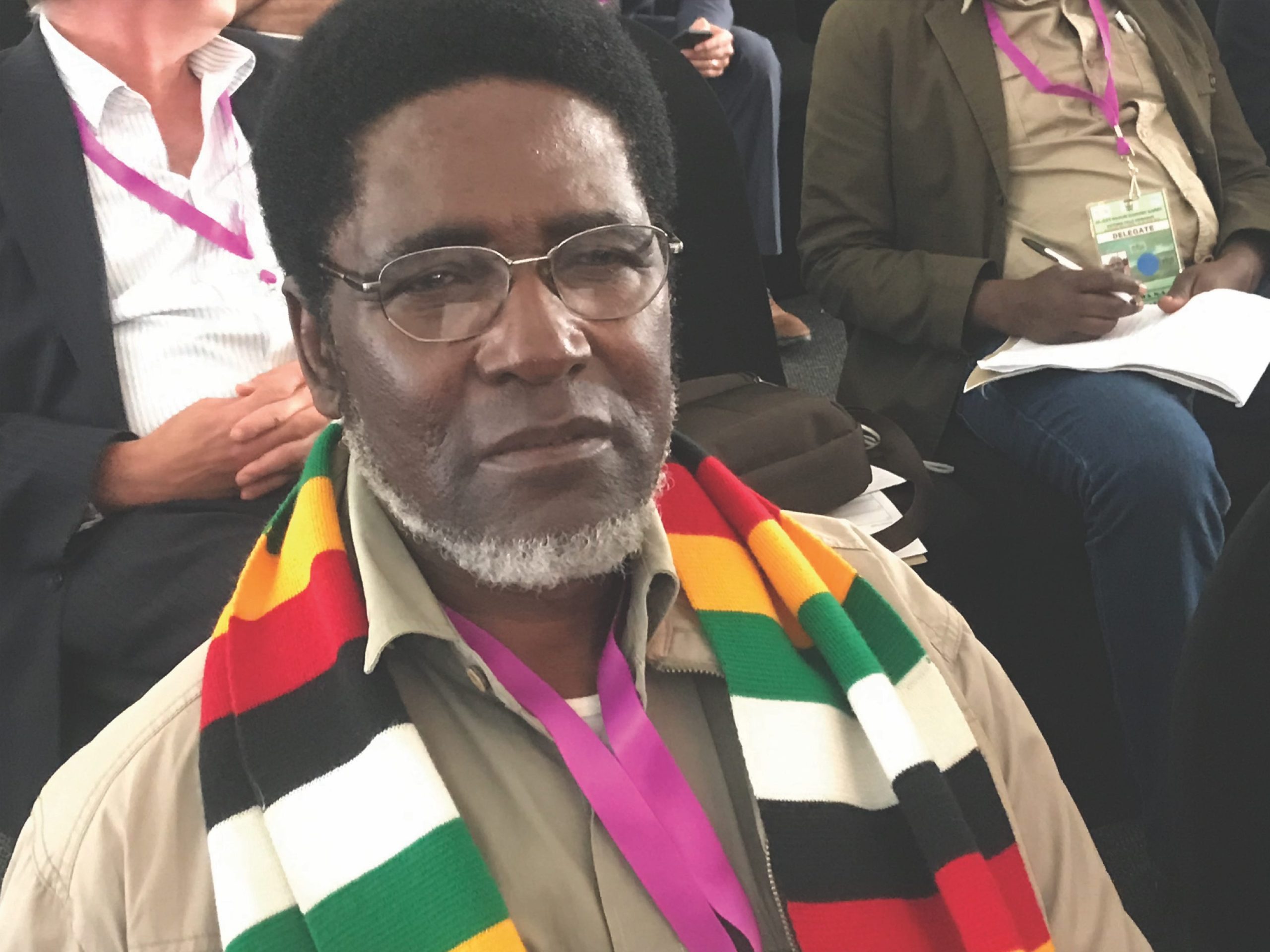 Le sénateur irrité par la hausse des prix du carburant imposée par ZERA affirme que le Zimbabwe mélange du carburant avec de l'éthanol et que les prix doivent donc être abordables