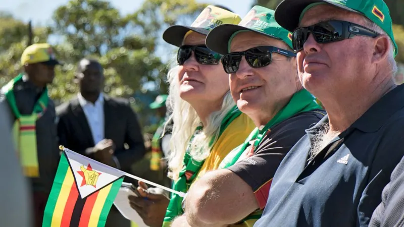Trump aidera-t-il ou gênera-t-il les agriculteurs blancs du Zimbabwe dans leur bataille d'indemnisation ?
