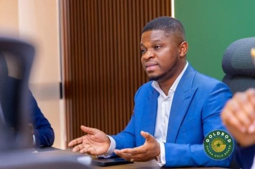 Sammy Gyamfi à l'échelle