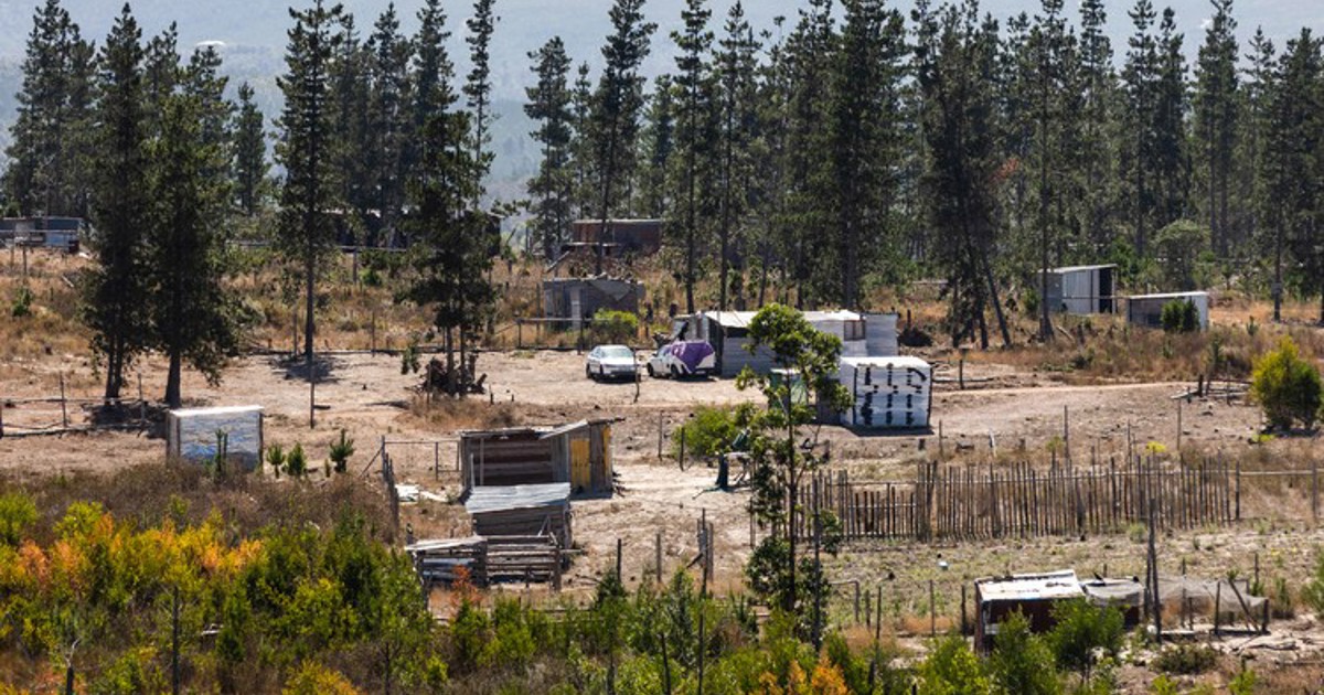Le gouvernement envisage une nouvelle tentative de justice pour contenir l'occupation de Knoflokskraal