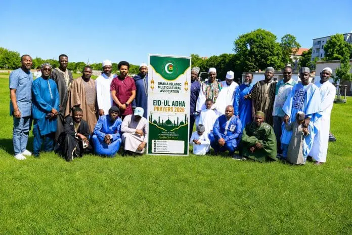 Gima EV Berlin marque les prières de l'Aïd Ul Adha à Tempelhofer Feld