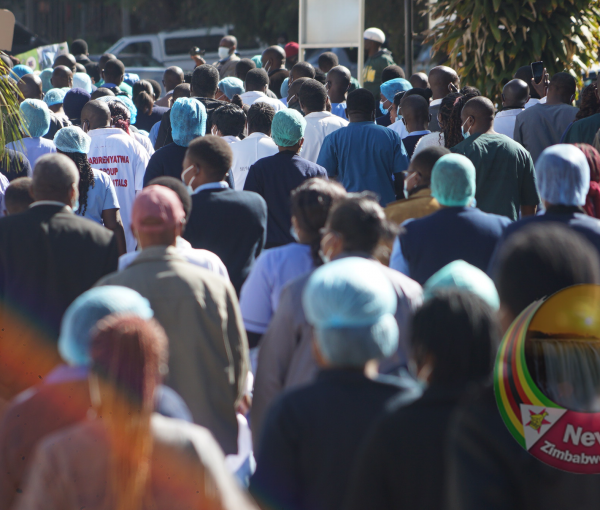 Journée internationale des travailleurs : CWGH appelle à un investissement urgent dans la santé et met en garde contre l'augmentation des maladies et des risques pour les travailleurs