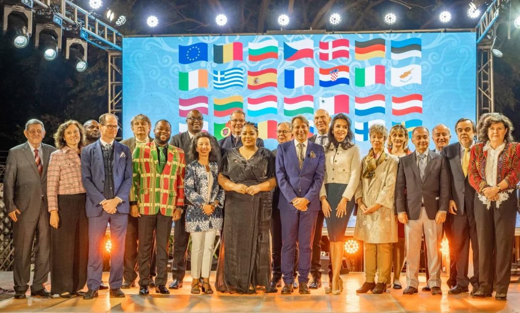 L'Union européenne condamne l'escalade des conflits mondiaux qui nuisent aux citoyens ordinaires