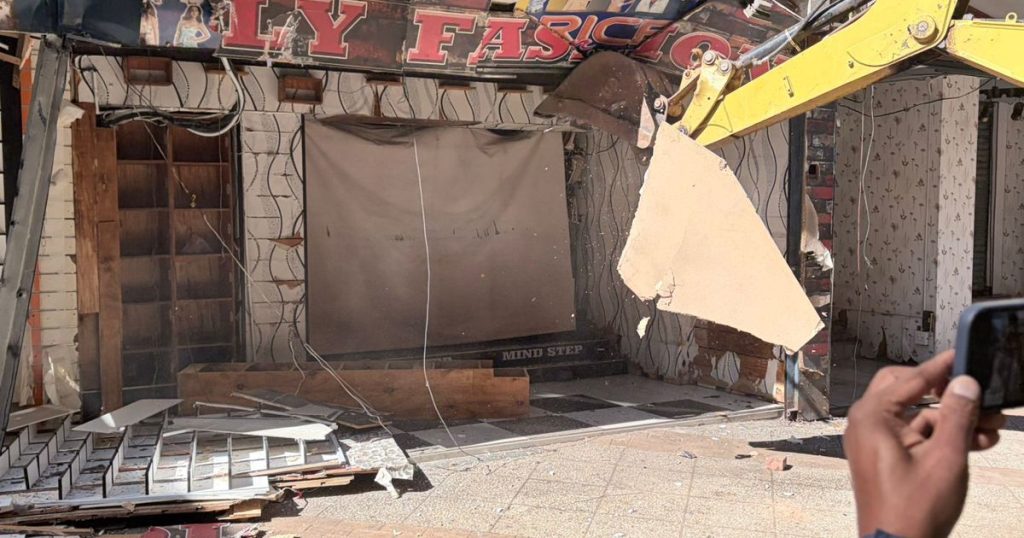 La démolition des structures illégales se poursuivra dans le CBD de Joburg, déclare Morero