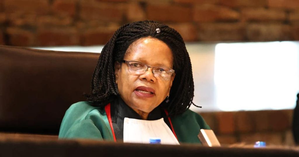 Le juge Zukisa Tshiqi rend son jugement final, clôturant une illustre carrière judiciaire de 21 ans