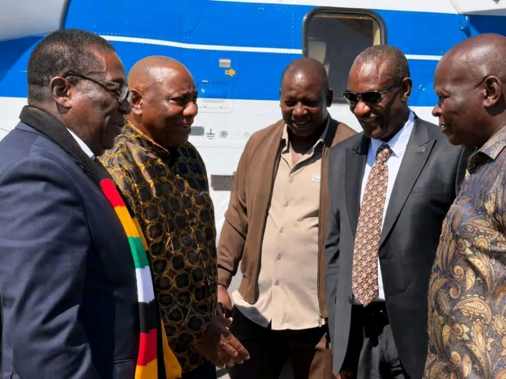Le président sud-africain Ramaphosa se rend au Zimbabwe pour une visite privée à la ferme Precabe de Mnangagwa