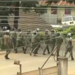 Nyeri : 1 mort par balle alors que des manifestants affrontent la police au milieu de manifestations contre une hausse du carburant