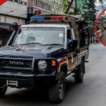 Un Kenyan audacieux empêche le Land Cruiser de la police d'utiliser la mauvaise voie : "Utarudi Nyuma Bro"