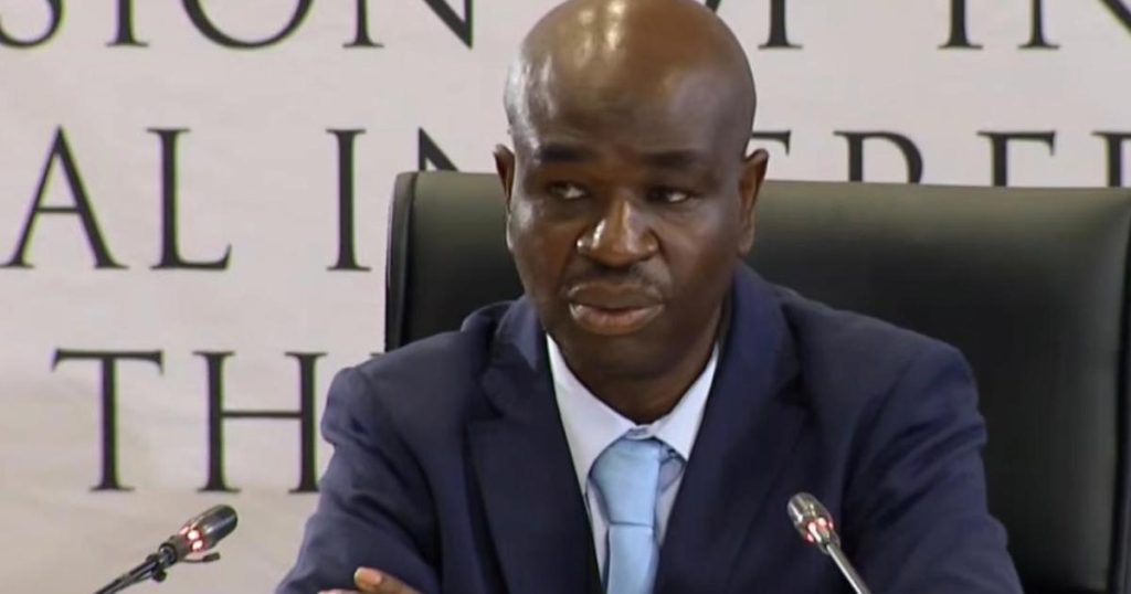 Un député du TMPD suspendu nie toute ingérence dans les processus d'appel d'offres
