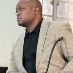 Brown Mogotsi, un intrus politique présumé, restera derrière les barreaux en attendant son procès