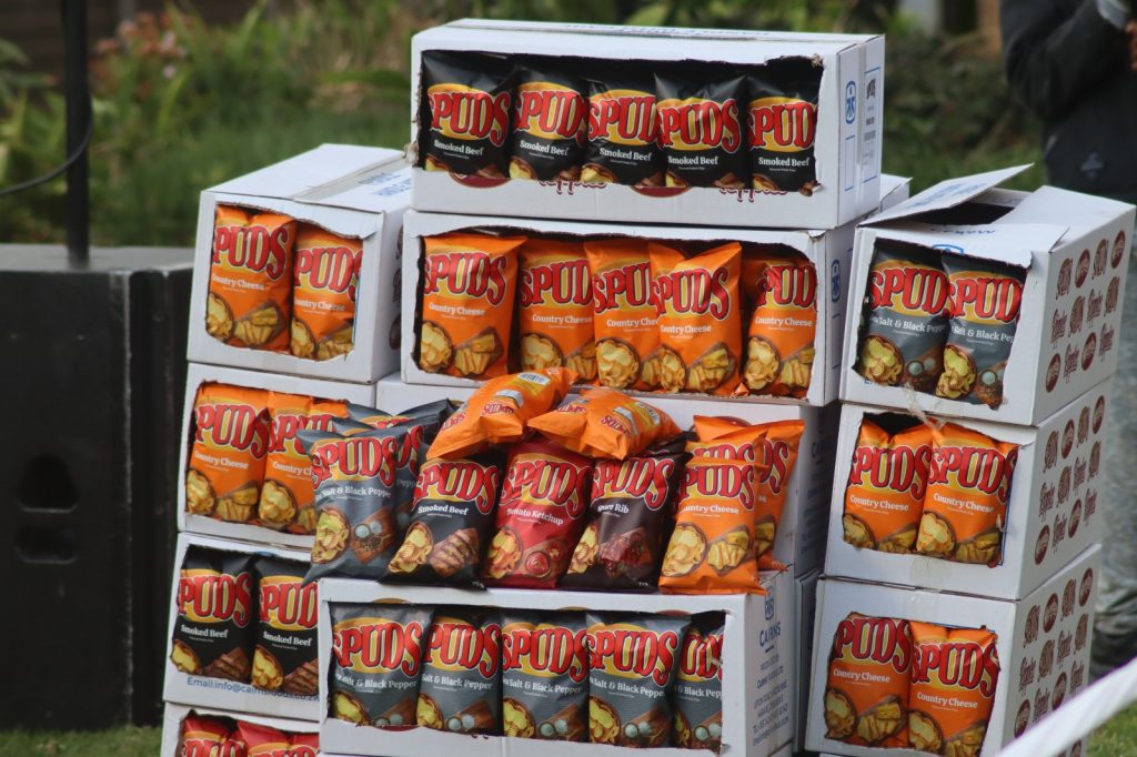Cairns rebaptise les populaires chips Spuds grâce à une campagne axée sur les saveurs
