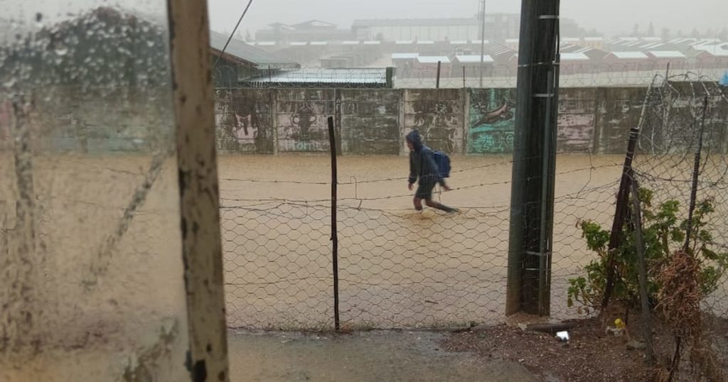 Eskom reconnecte la plupart des districts de WC après des tempêtes dévastatrices
