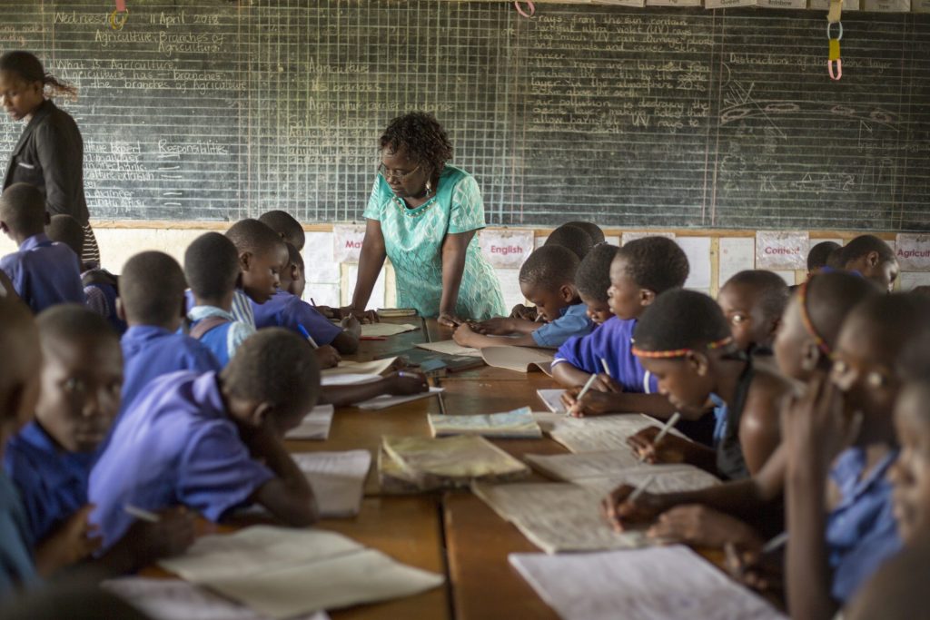 Le Zimbabwe vise à réinscrire les apprenants non scolarisés après que 40 000 d’entre eux ont abandonné rien qu’en 2025