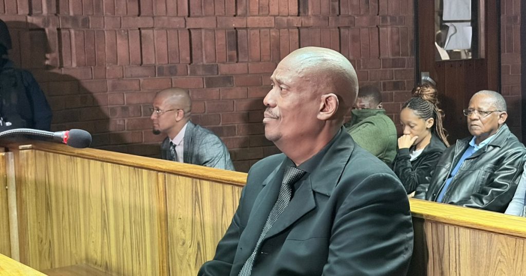 Le médecin légiste Makgotloe remporte une victoire rapide alors que le tribunal exclut les preuves de la Commission Madlanga