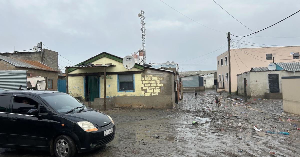 Le premier ministre du WC met en garde contre une reconstruction coûteuse et des pressions budgétaires alors que la facture de réparation après la tempête dépasse les 9 milliards de rands