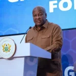 Mahama fixe la date limite à 2026 pour le forage pétrolier du bassin voltaïen