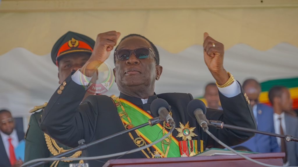 Mnangagwa est sur le point de prolonger son mandat alors que le Parlement adopte à nouveau le projet de loi d'amendement constitutionnel n° 3