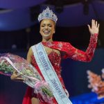 Roseanna Hall a été couronnée Miss Univers Zimbabwe 2026 lors d'une finale record multi-reines