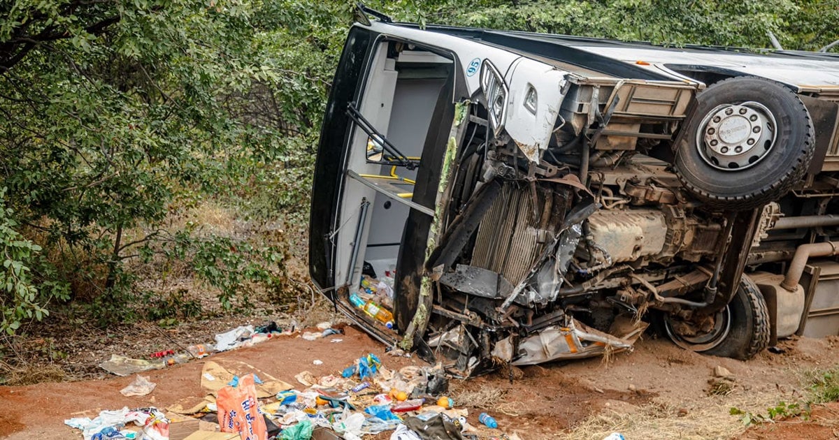 Accident de bus dans le Limpopo : le commissaire de police par intérim présente ses condoléances aux familles touchées