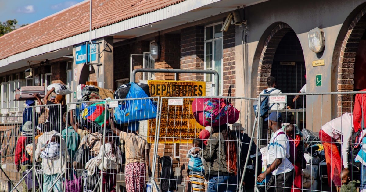 Centre temporaire à Musina pour accueillir les étrangers sans papiers en attente d'expulsion
