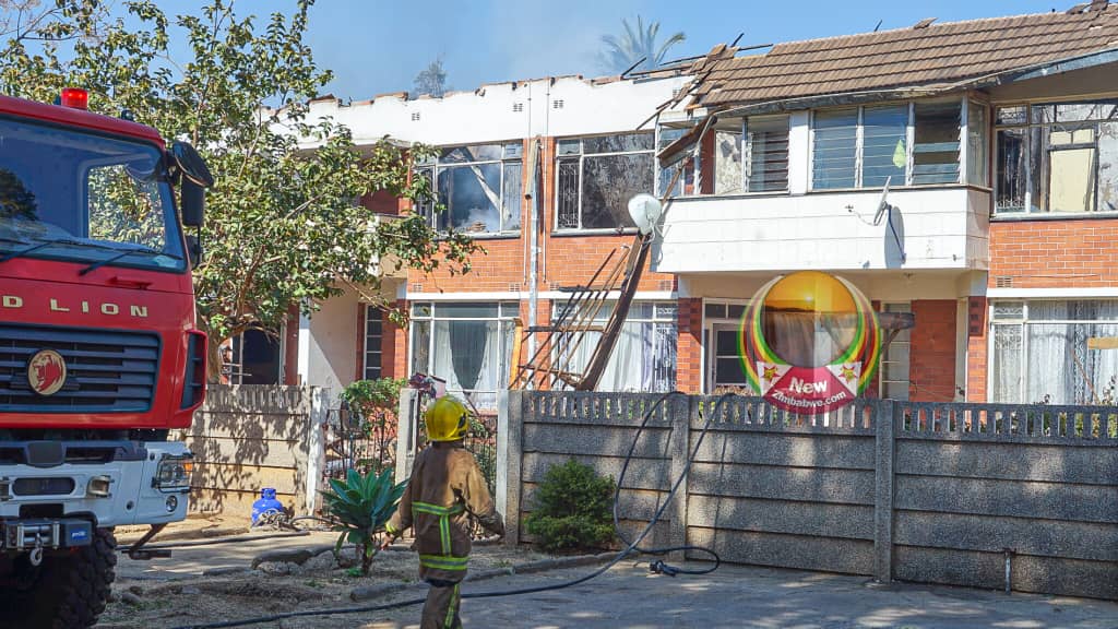 En images : un incendie détruit les appartements des travailleurs de l'UZ à Avondale