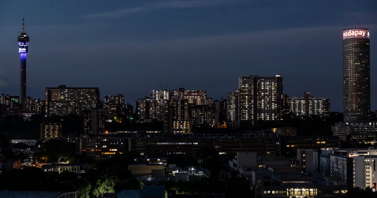 Johannesburg fait face à un nouveau coup dur financier alors que le Trésor national décide de geler le financement