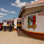 La directrice des filles d'Utumishi envoyée en congé obligatoire pour la réouverture de l'école