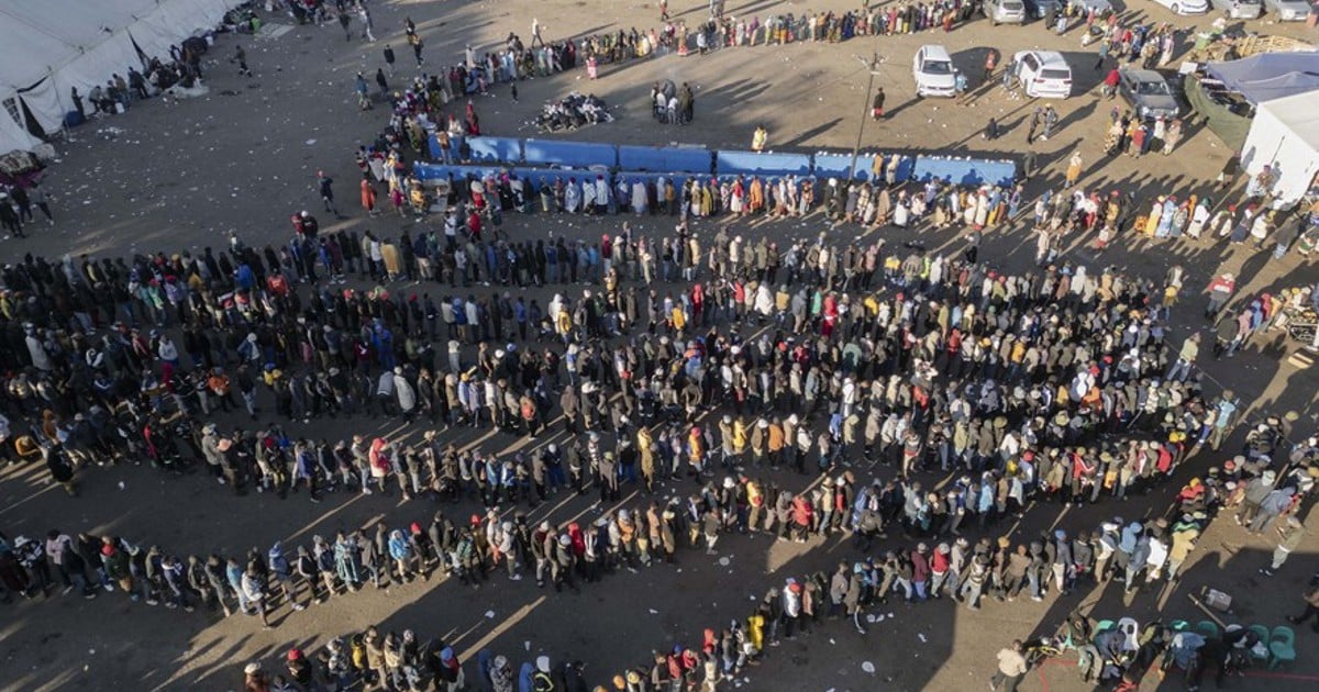 Le ministre de l'Intérieur déclare que 30 000 étrangers sans papiers ont quitté le KZN