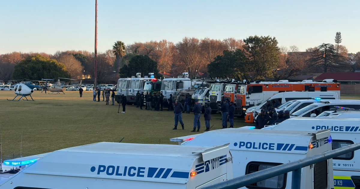 Plus de 900 arrestations dans tout le pays à la suite de manifestations anti-immigration