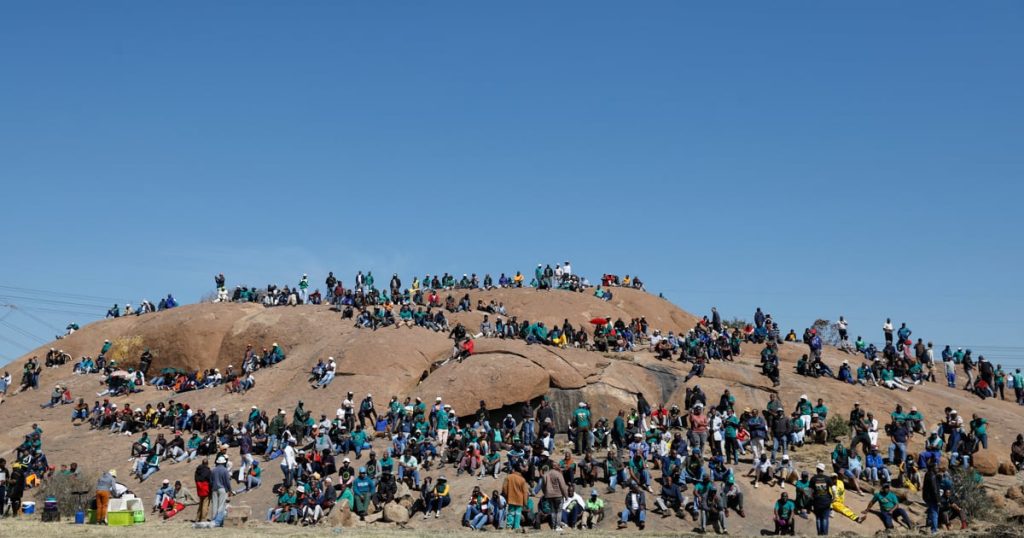 Massacre de Marikana : les syndicats et les partis politiques appellent à la responsabilisation, 14 ans après