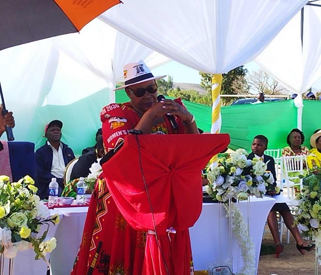 Soyez fructueux et multipliez-vous - dit le ZANU PF, qui exhorte les femmes à éviter de recourir aux méthodes de planification familiale