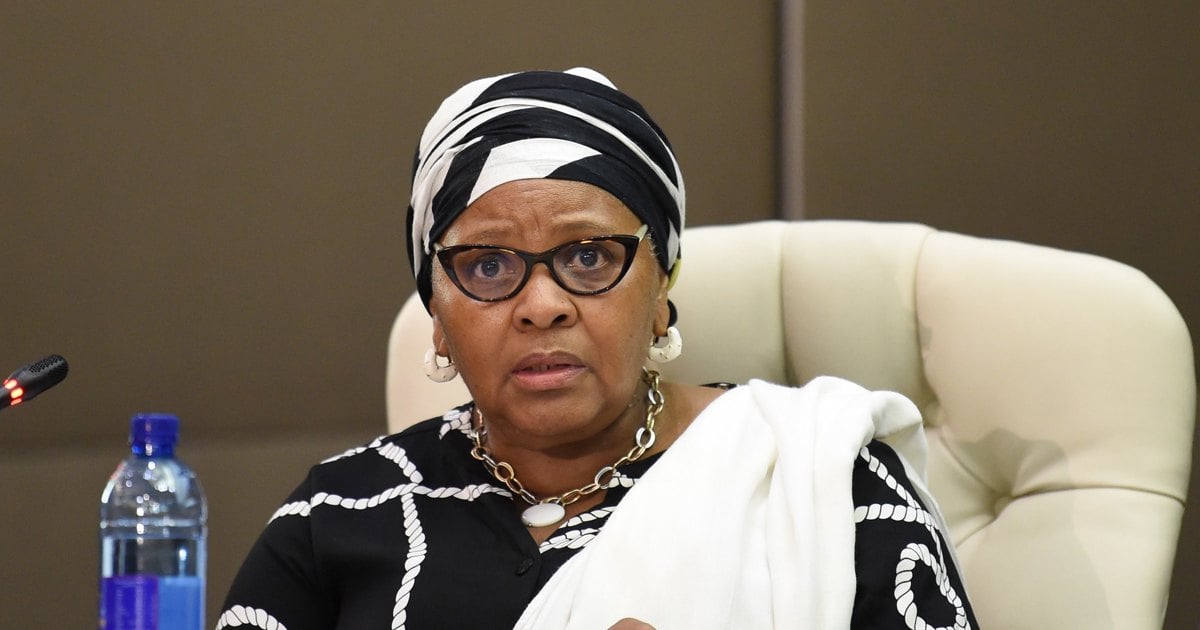 Un enquêteur financier prend la parole dans le procès pour corruption de Nosiviwe Mapisa-Nqakula