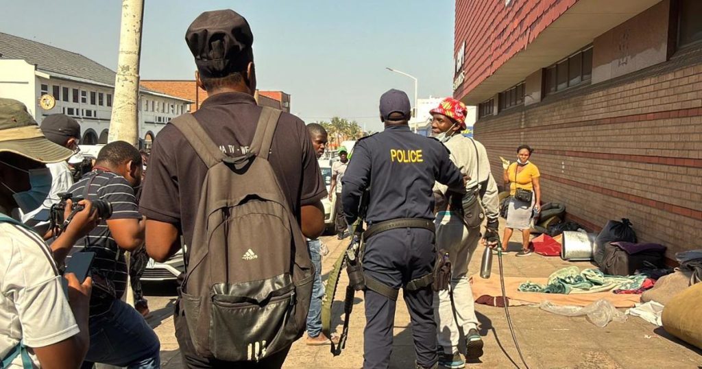 Le KZN appelle les missions étrangères à agir alors que les citoyens démunis restent à Durban