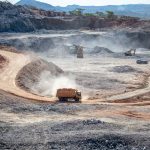 Le Zimbabwe suspend ses exportations d'antimoine et de tungstène pour poursuivre sa transformation