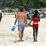 Le gouvernement kenyan publie un avis aux touristes visitant la côte concernant des conditions météorologiques dangereuses