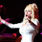 Le manager de Dolly Parton accuse son neveu de « menaces et intimidations »