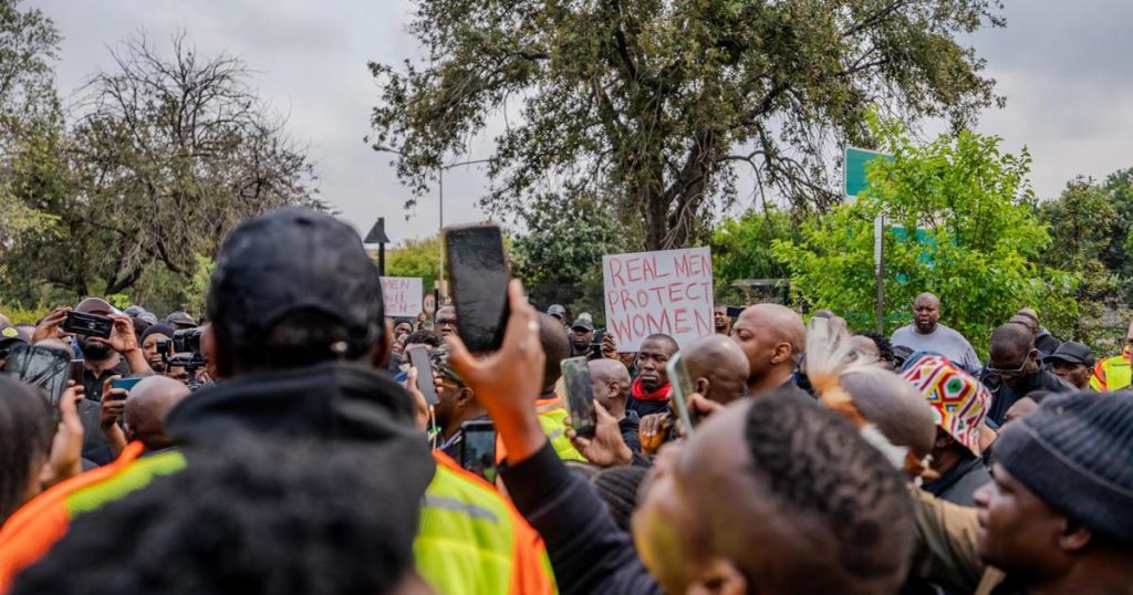 Les chefs religieux d'Ekurhuleni appellent le public à voter judicieusement lors d'une marche à Kempton Park