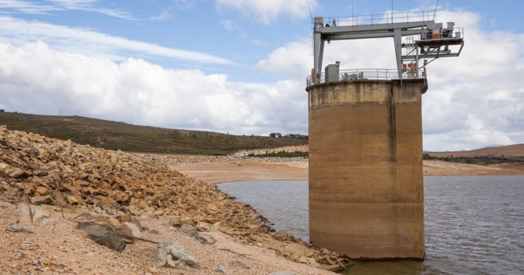 Les projets de dessalement du Cap retardés alors que la demande en eau monte en flèche