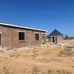 Les relocalisations Sandawana de 104 familles commencent alors que de nouveaux développements communautaires prennent forme