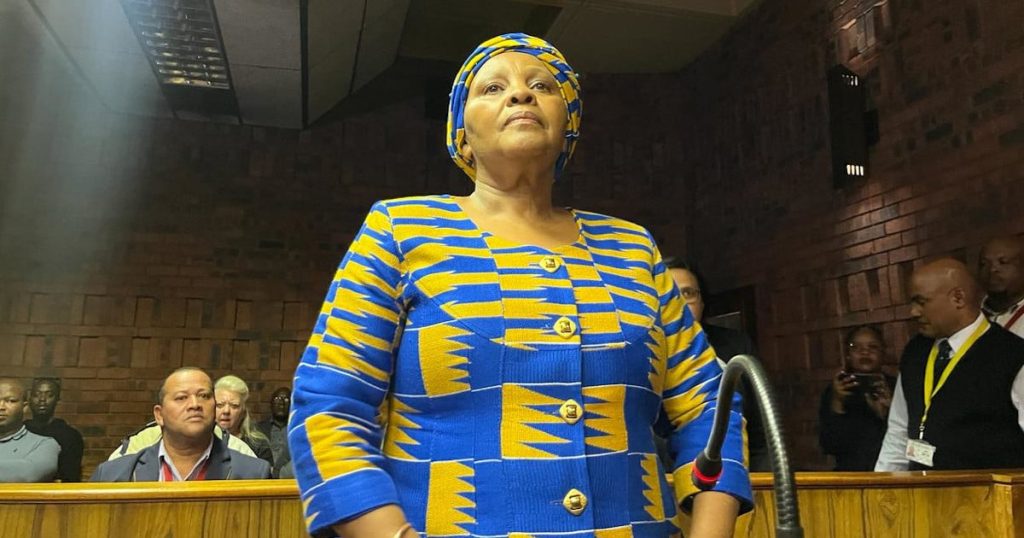 Nosiviwe Mapisa-Nqakula s'apprête à connaître le sort de son affaire de corruption