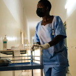 Une fausse infirmière arrêtée à l’hôpital Sally Mugabe