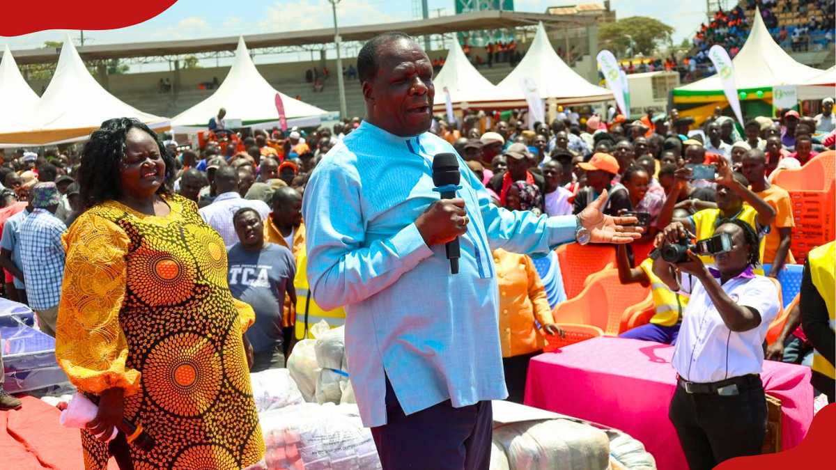Des jeunes voyous prennent d'assaut un événement d'autonomisation à Homa Bay et fuient avec des machines à coudre et des chaises en plastique