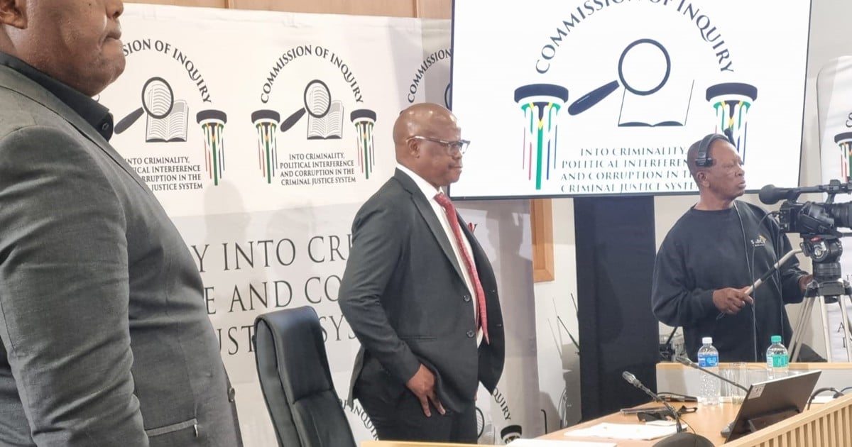 Joe Sibanyoni conteste les questions sur l'implication présumée dans une extorsion
