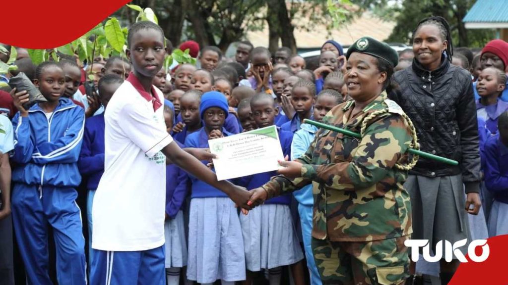 Journée Mazingira : les conservateurs forestiers cherchent le record mondial Guinness en plantant 92 000 arbres en une heure